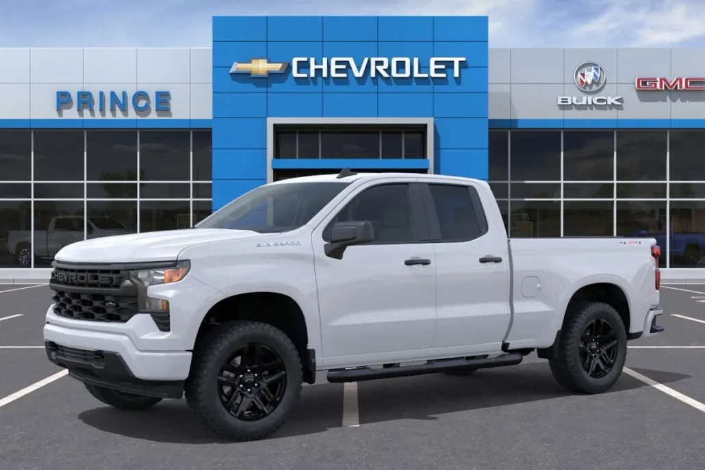 2026 Chevrolet Silverado 1500 Custom photo 1