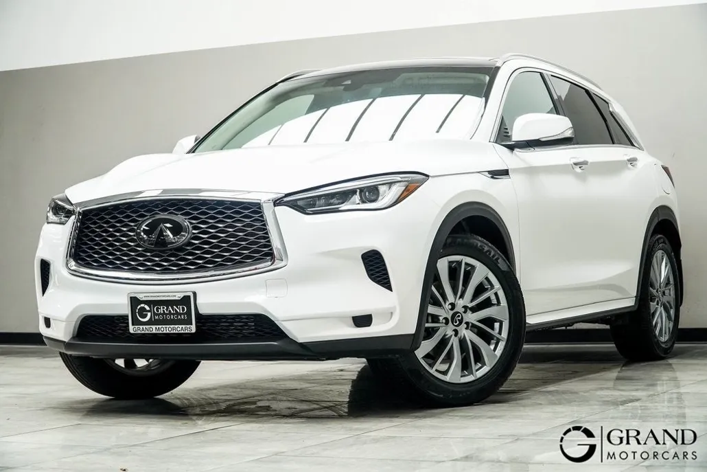 2023 Infiniti QX50 Luxe AWD photo 1