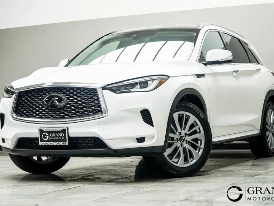 2023 Infiniti QX50 Luxe AWD photo 1