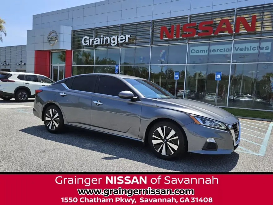 2022 Nissan Altima 2.5 SV photo 1