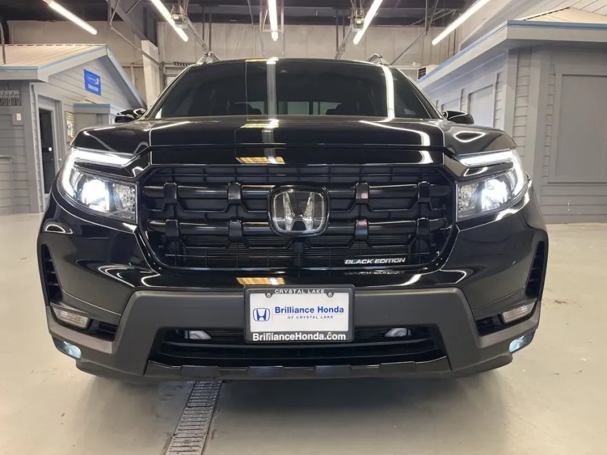 2024 Honda Ridgeline Black Edition photo 1