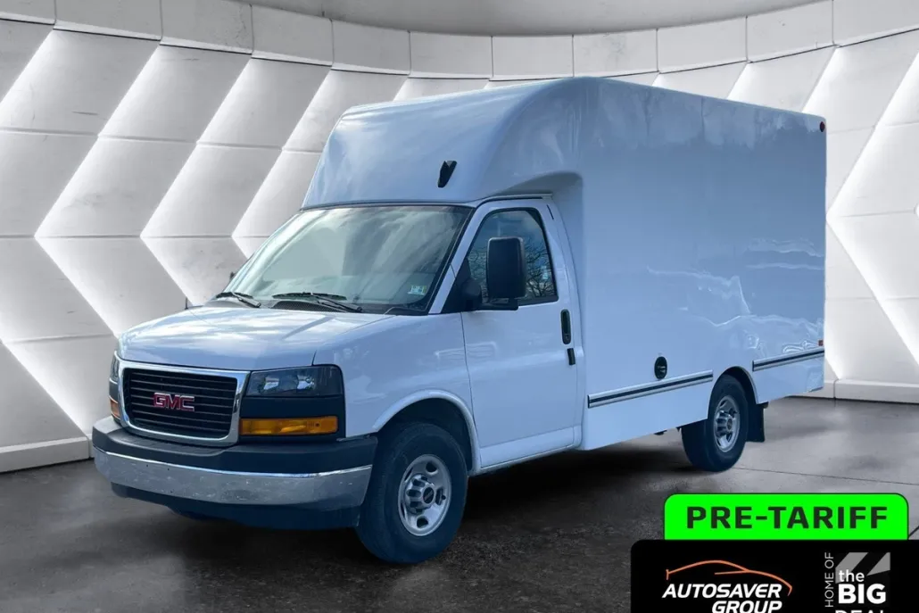 2025 Gmc Savana Cutaway 3500 photo 1