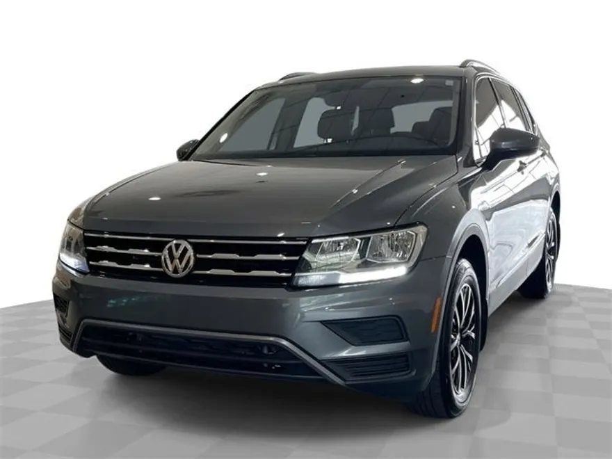 2021 Volkswagen Tiguan SE photo 1