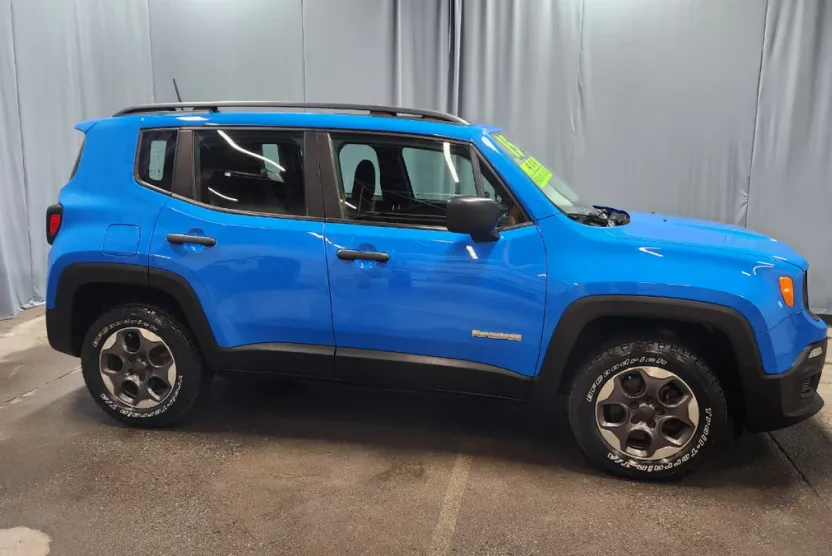 2015 Jeep Renegade Sport photo 1