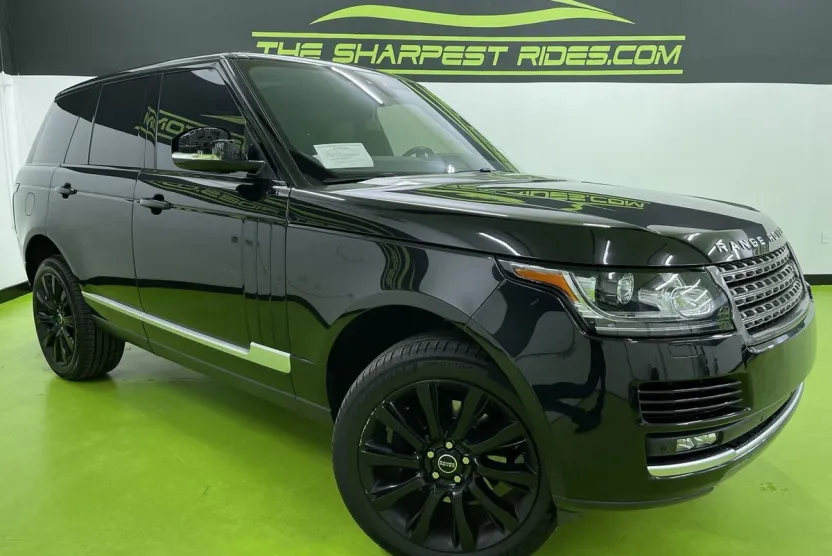 2017 Land Rover Range Rover Base photo 1