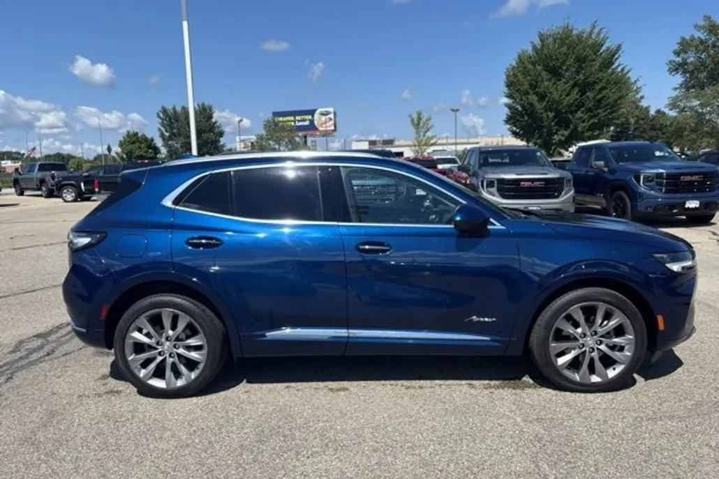 2023 Buick Envision Avenir photo 1