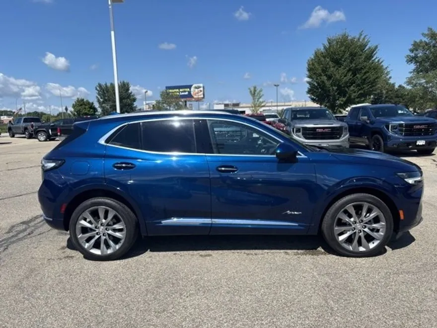 2023 Buick Envision Avenir photo 1