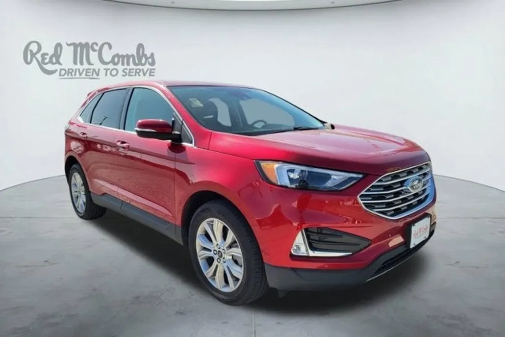 2024 Ford Edge Titanium photo 1
