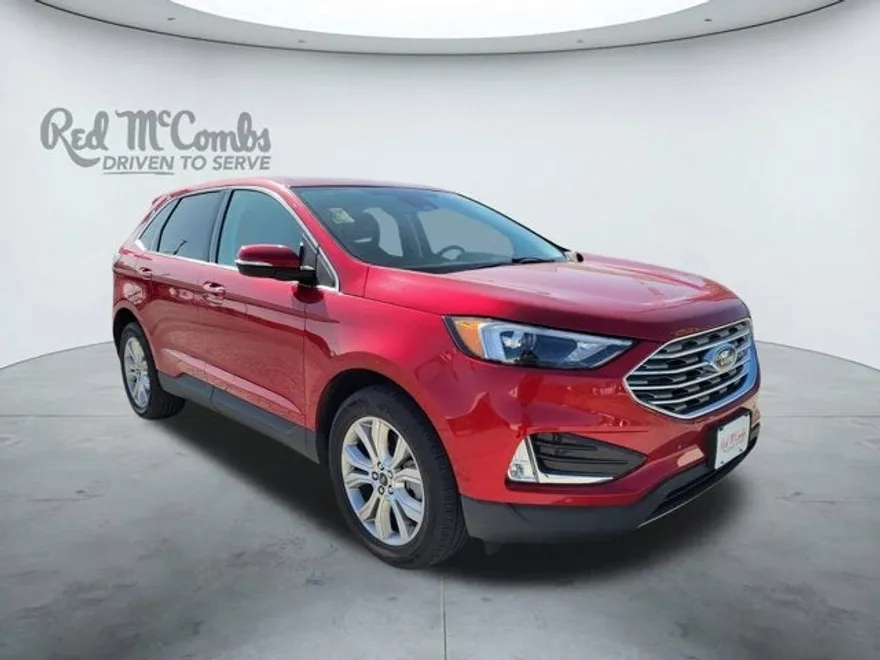 2024 Ford Edge Titanium photo 1