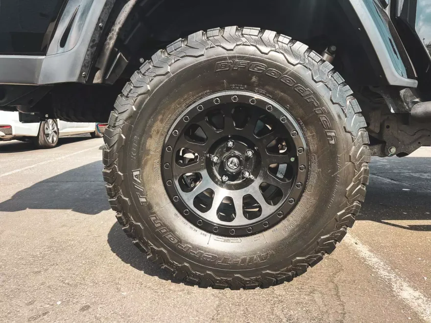 2021 Jeep Gladiator Willys photo 1