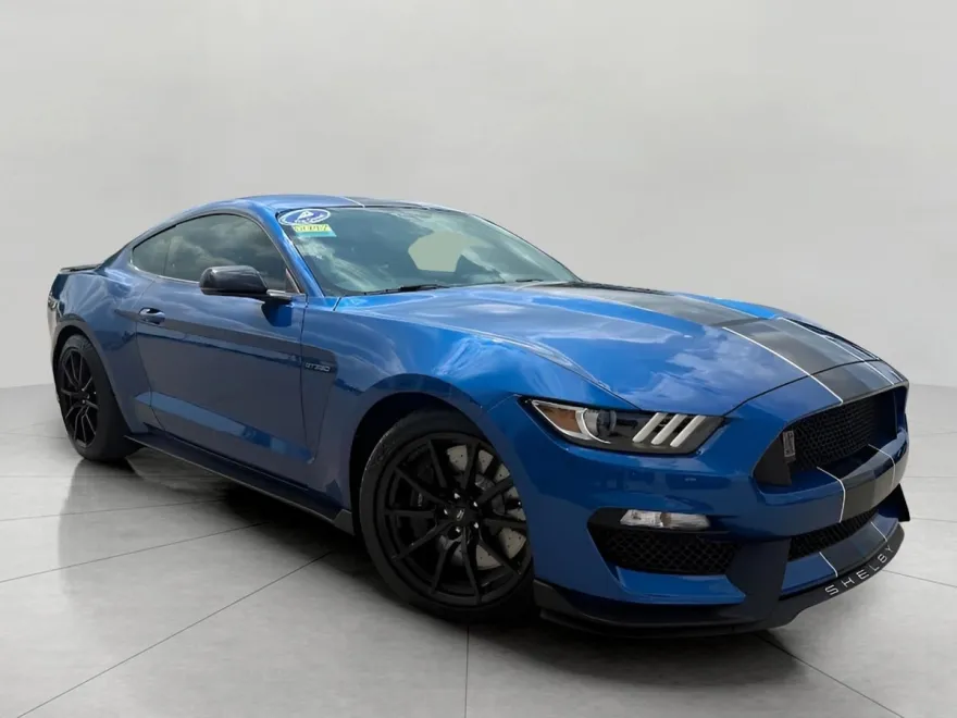 2017 Ford Mustang Shelby GT350 photo 1