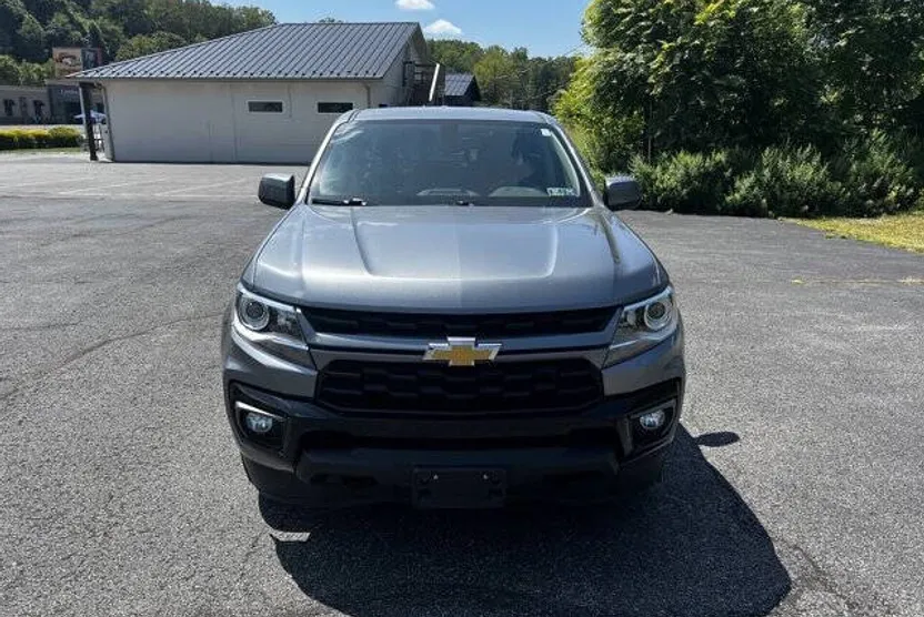 2022 Chevrolet Colorado LT photo 1