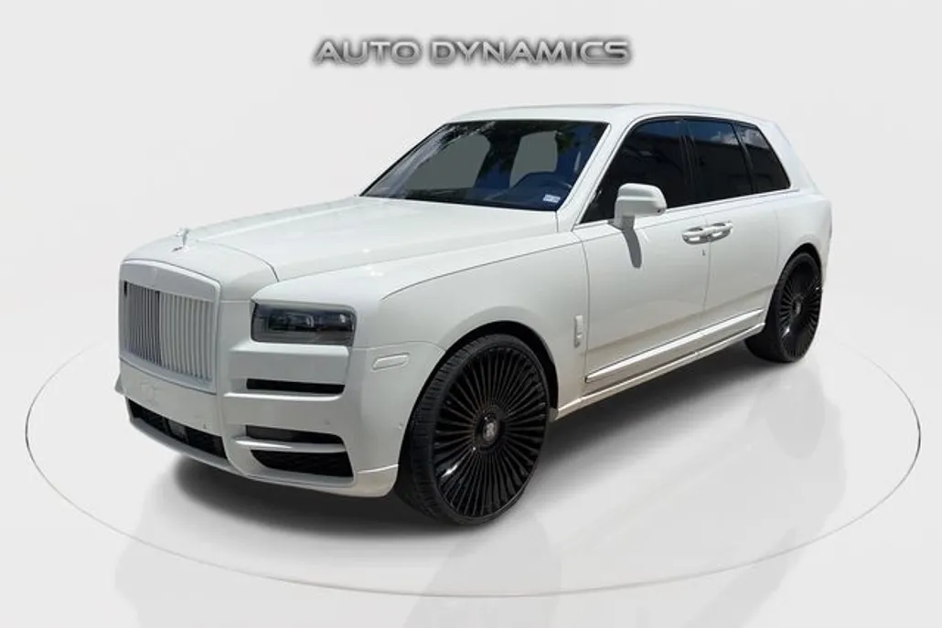 2020 Rolls Royce Cullinan Black Badge photo 1