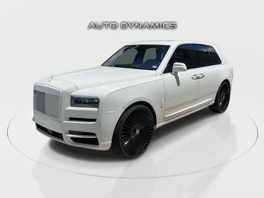 2020 Rolls Royce Cullinan Black Badge photo 1