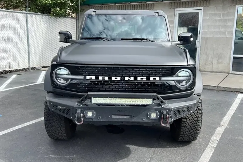 2021 Ford Bronco First Edition photo 1