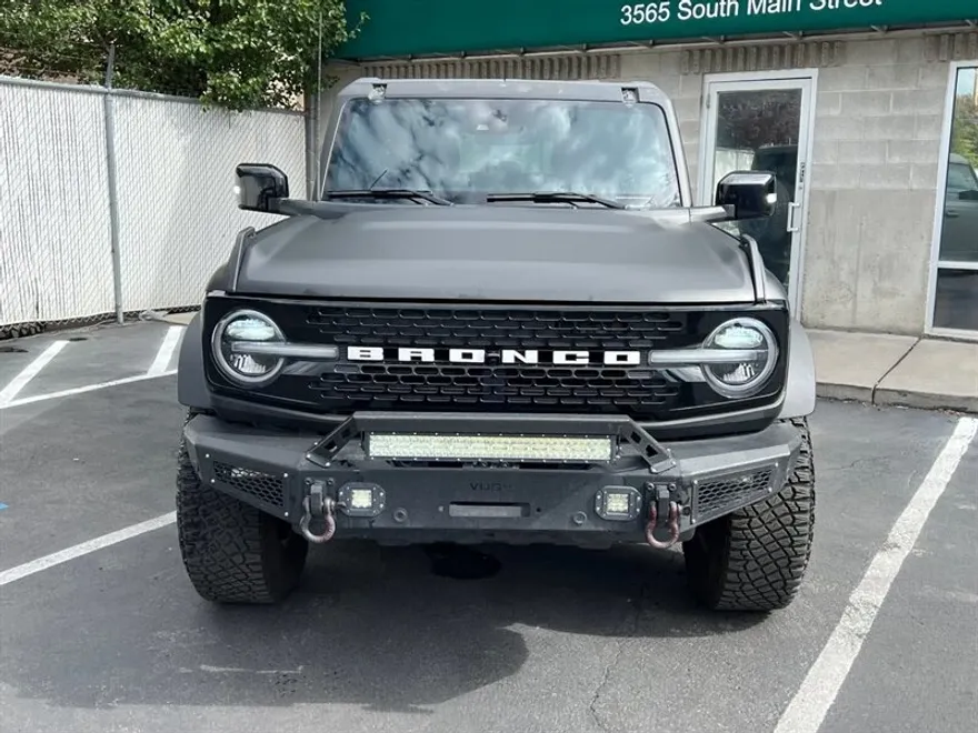2021 Ford Bronco First Edition photo 1