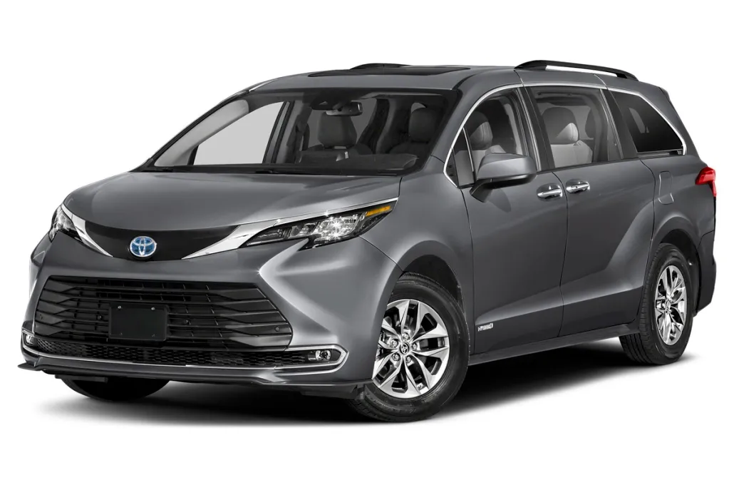 2024 Toyota Sienna XLE photo 1