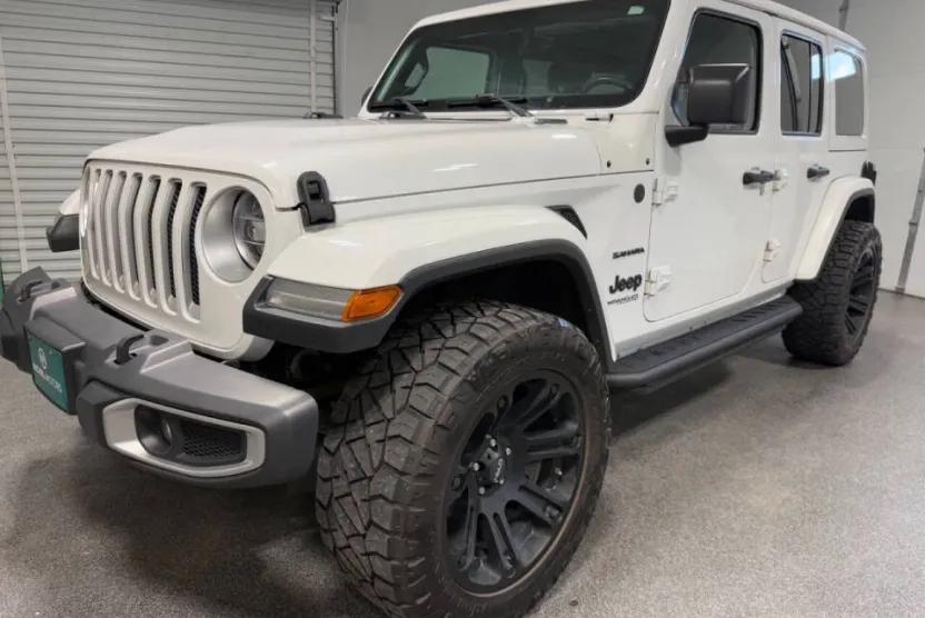 2018 Jeep Wrangler Unlimited Sahara photo 1