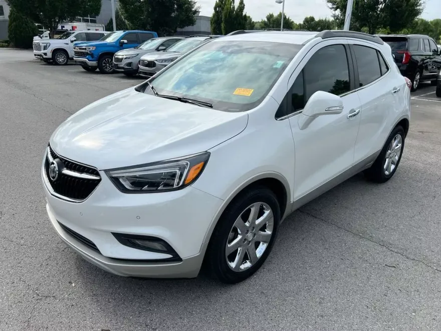 2020 Buick Encore Essence photo 1