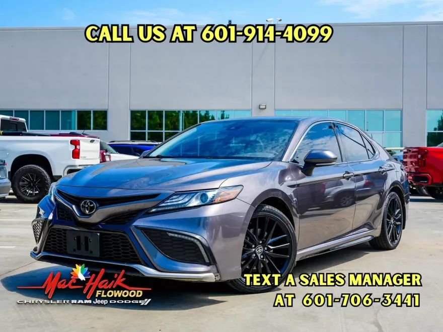 2022 Toyota Camry XSE photo 1