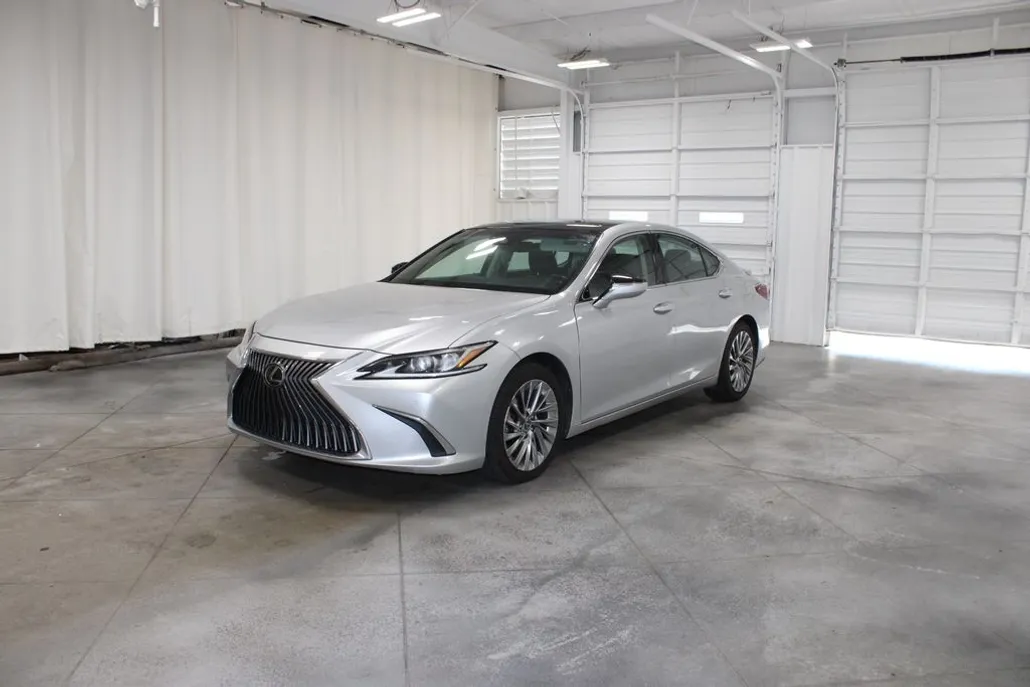2020 Lexus ES 350 Luxury photo 1