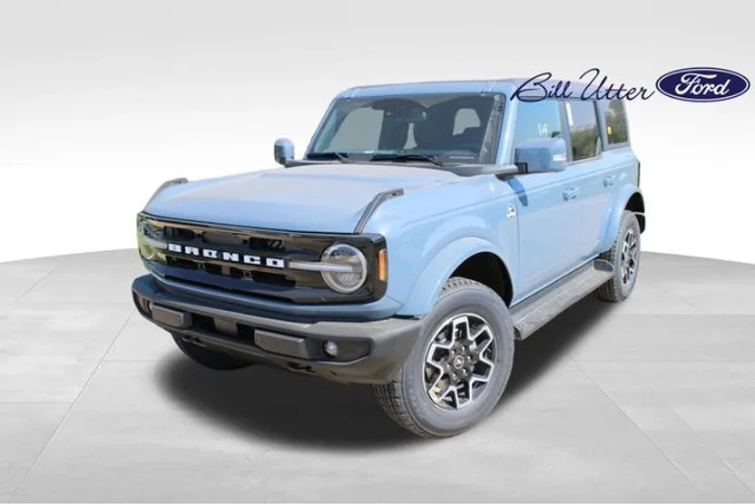 2025 Ford Bronco Outer Banks photo 1