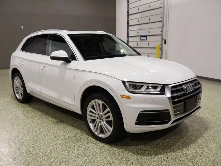 2020 Audi Q5 Premium Plus 45 TFSI S line photo 1