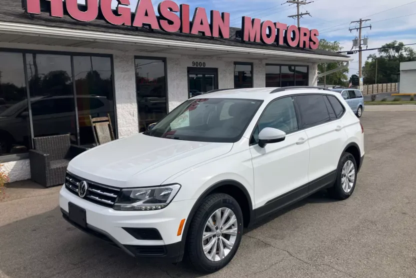 2020 Volkswagen Tiguan S photo 1