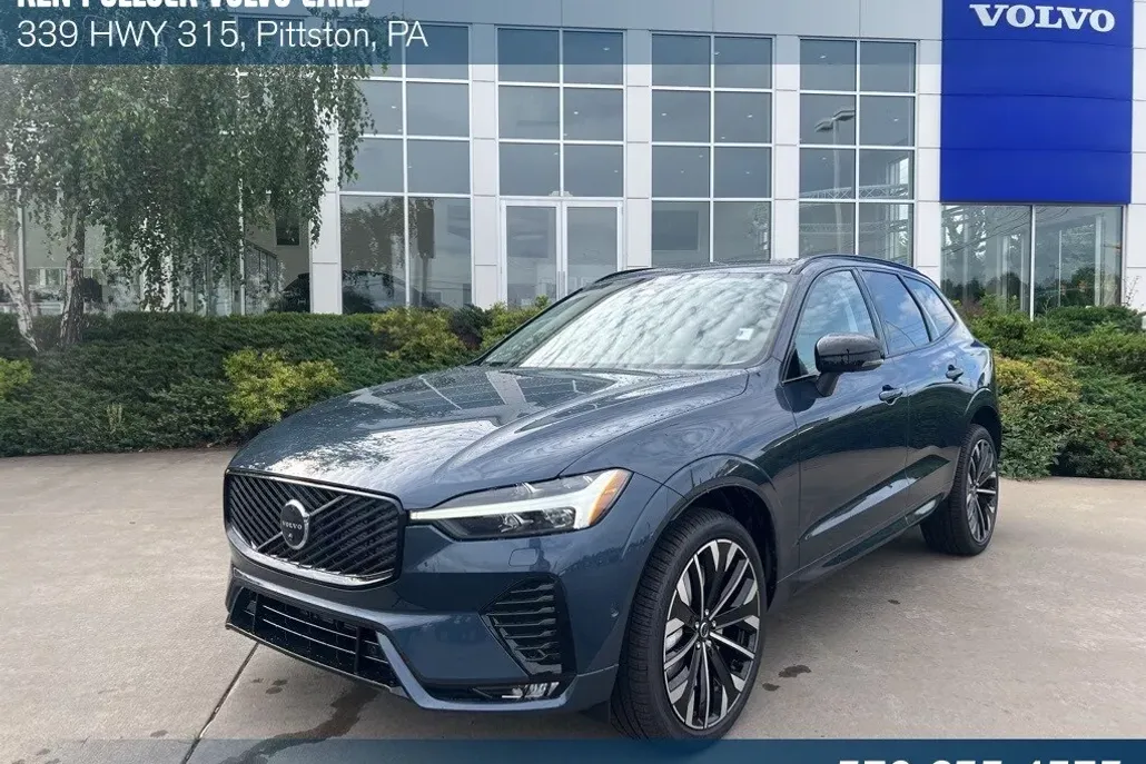 2026 Volvo XC60 B5 photo 1