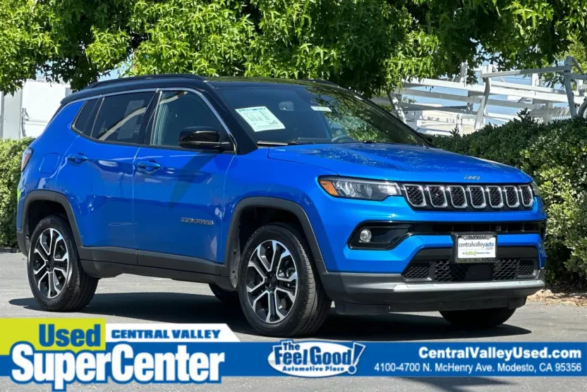 2023 Jeep Compass Limited photo 1