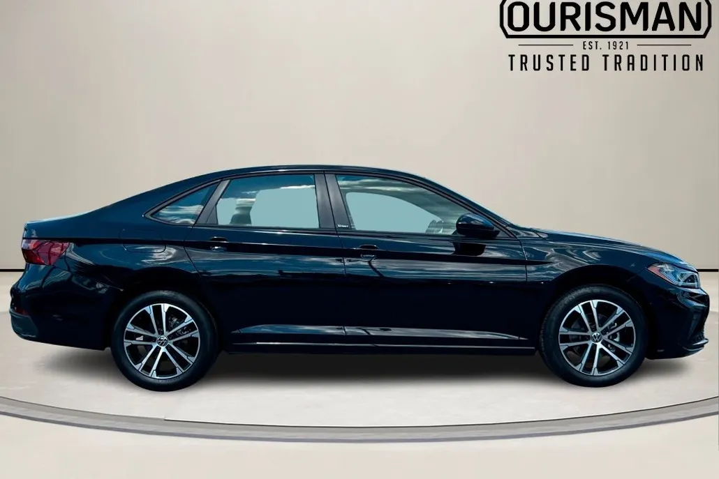 2025 Volkswagen Jetta 1.5T Sport photo 1