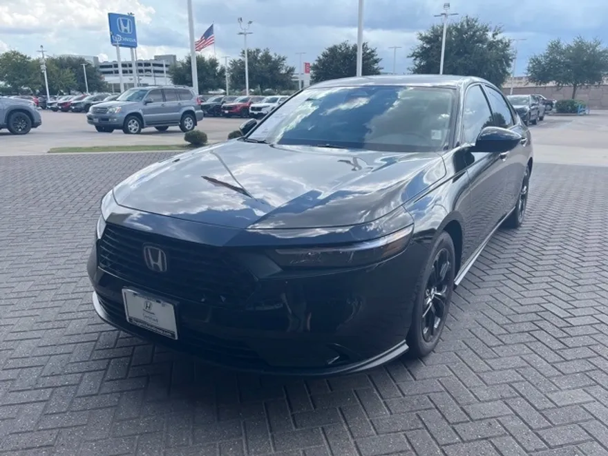 2025 Honda Accord SE photo 1