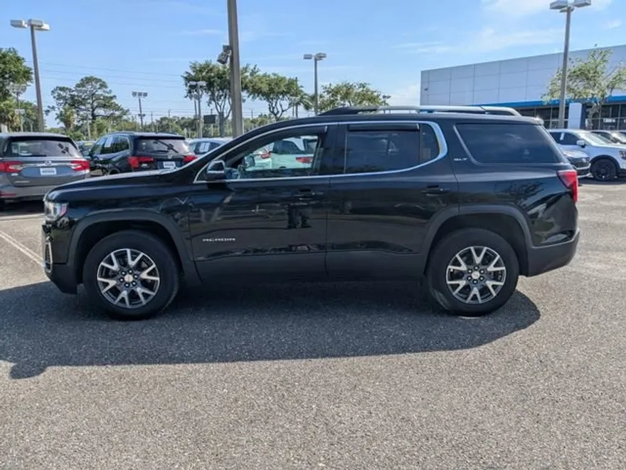 2023 Gmc Acadia SLT photo 1