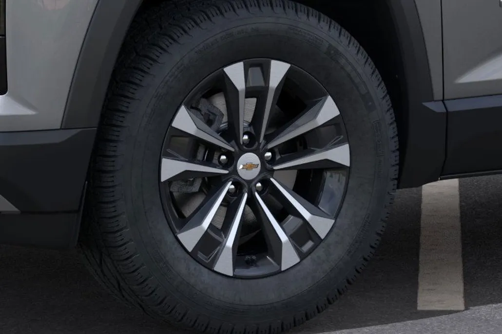 2026 Chevrolet Equinox LT photo 1