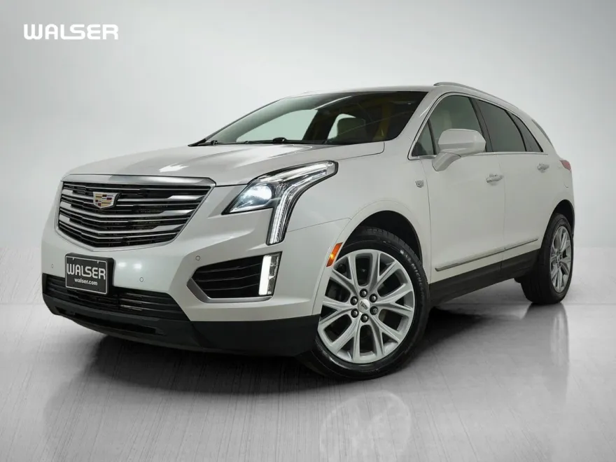 2017 Cadillac XT5 Luxury photo 1