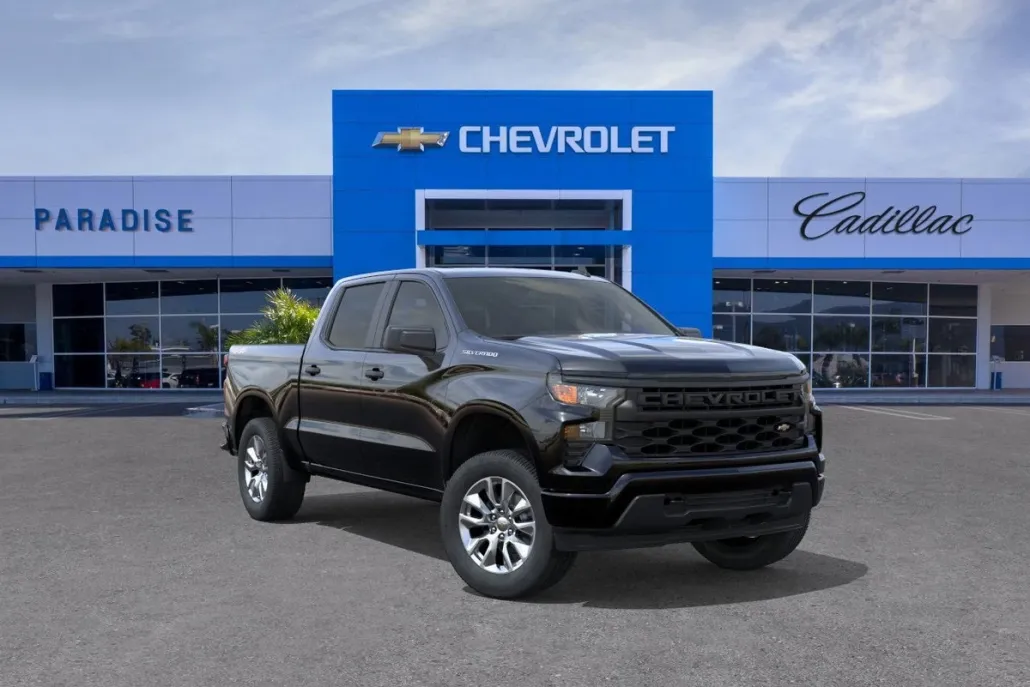 2026 Chevrolet Silverado Custom photo 1