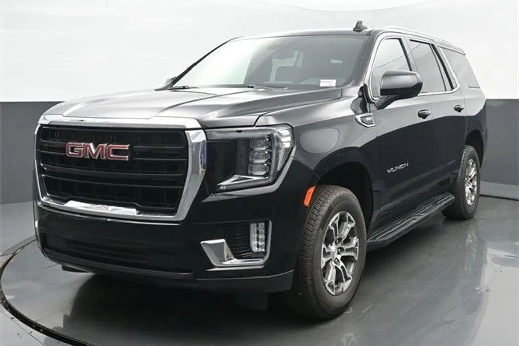 2022 Gmc Yukon SLE photo 1