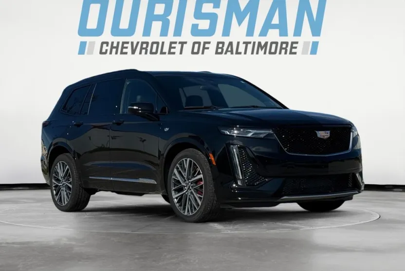 2023 Cadillac XT6 Sport photo 1