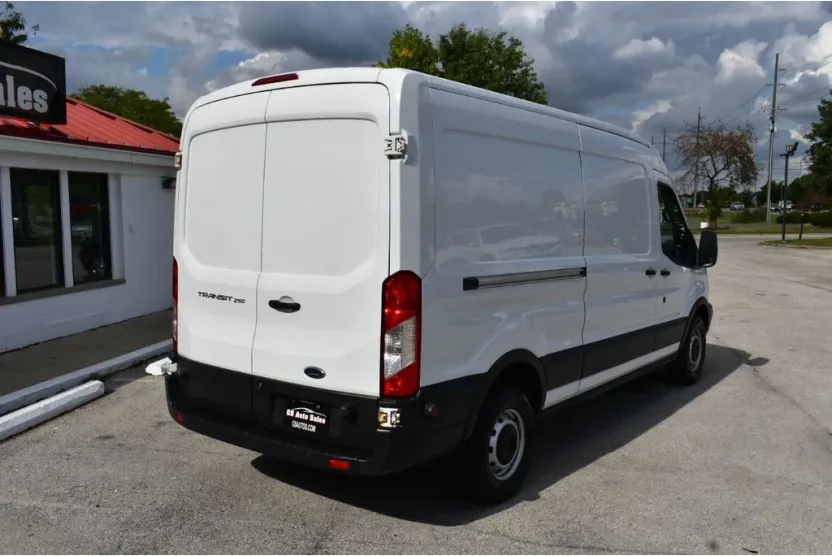 2016 Ford Transit Van photo 1