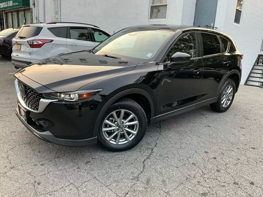 2022 Mazda CX-5 2.5 S Preferred photo 1