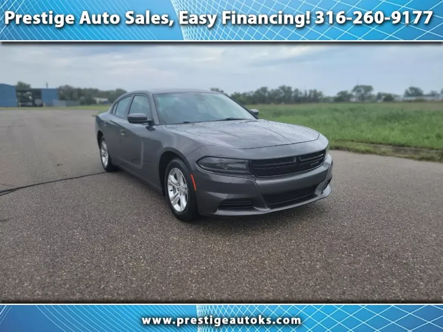 2020 Dodge Charger SXT photo 1