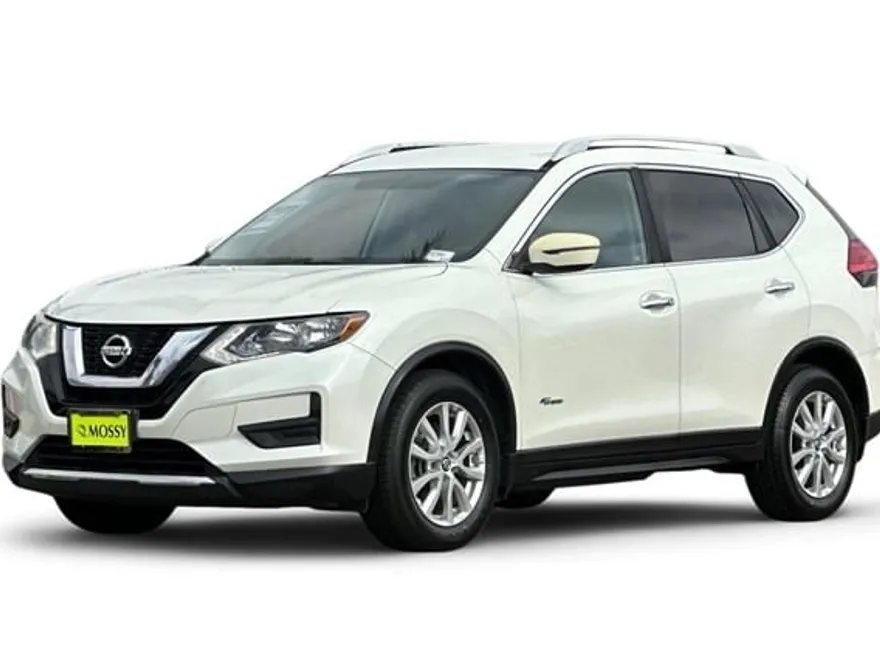 2017 Nissan Rogue Hybrid SV photo 1