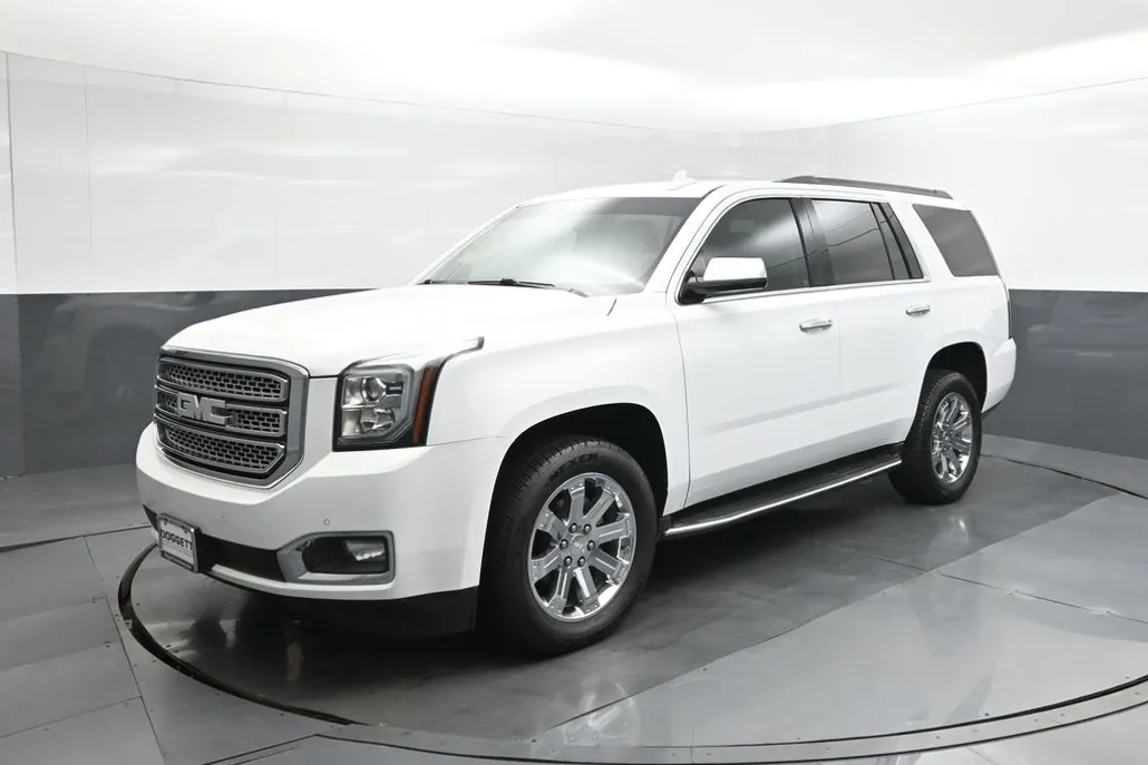 2017 Gmc Yukon SLT photo 1