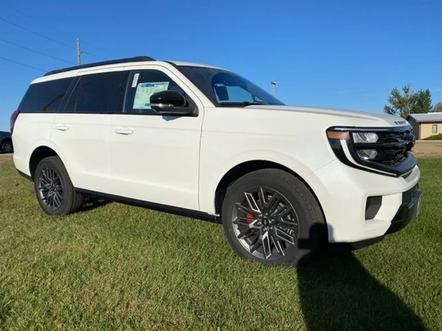 2025 Ford Expedition Platinum photo 1