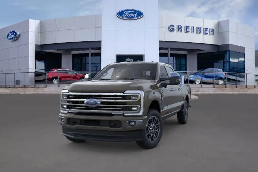 2026 Ford F-350 Platinum photo 1