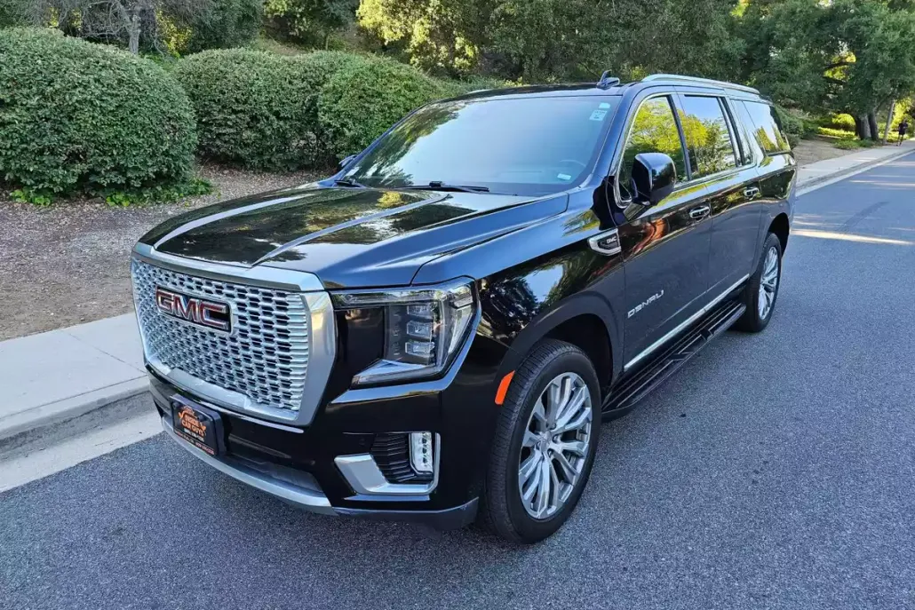 2021 Gmc Yukon XL Denali photo 1