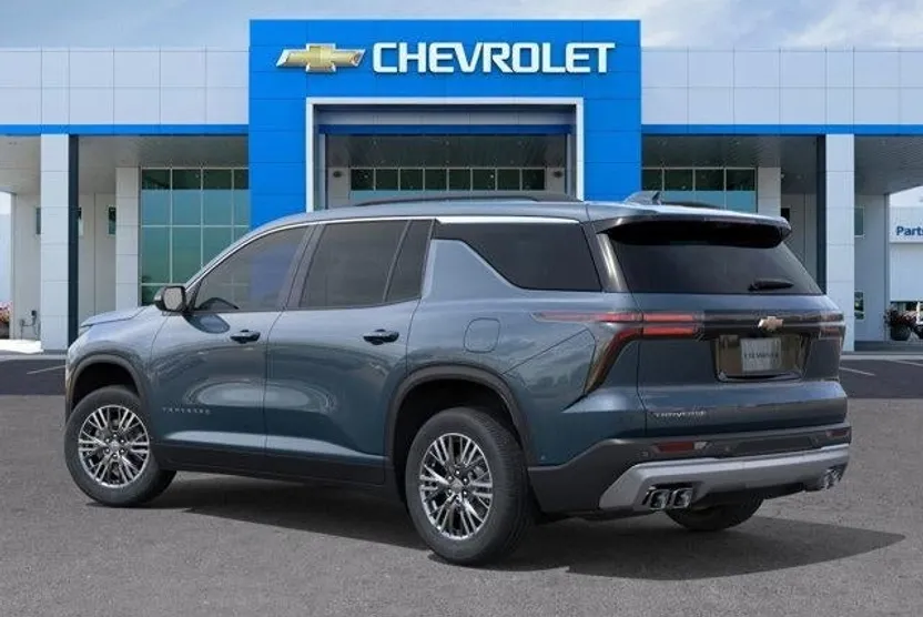2026 Chevrolet Traverse 1LT photo 1