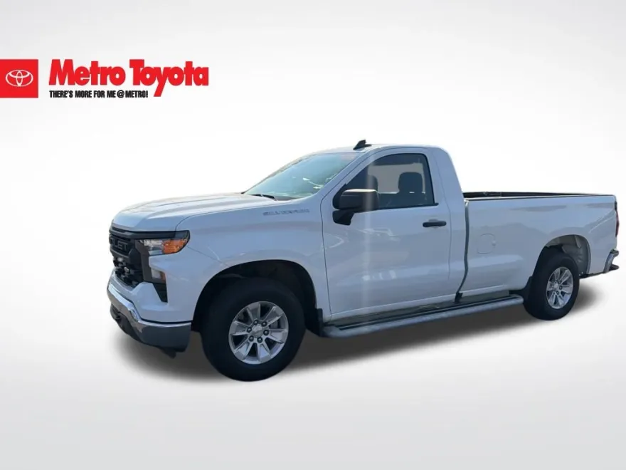 2024 Chevrolet Silverado 1500 photo 1