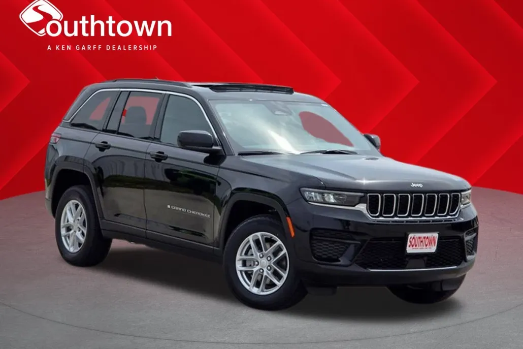 2025 Jeep Grand Cherokee Laredo X photo 1