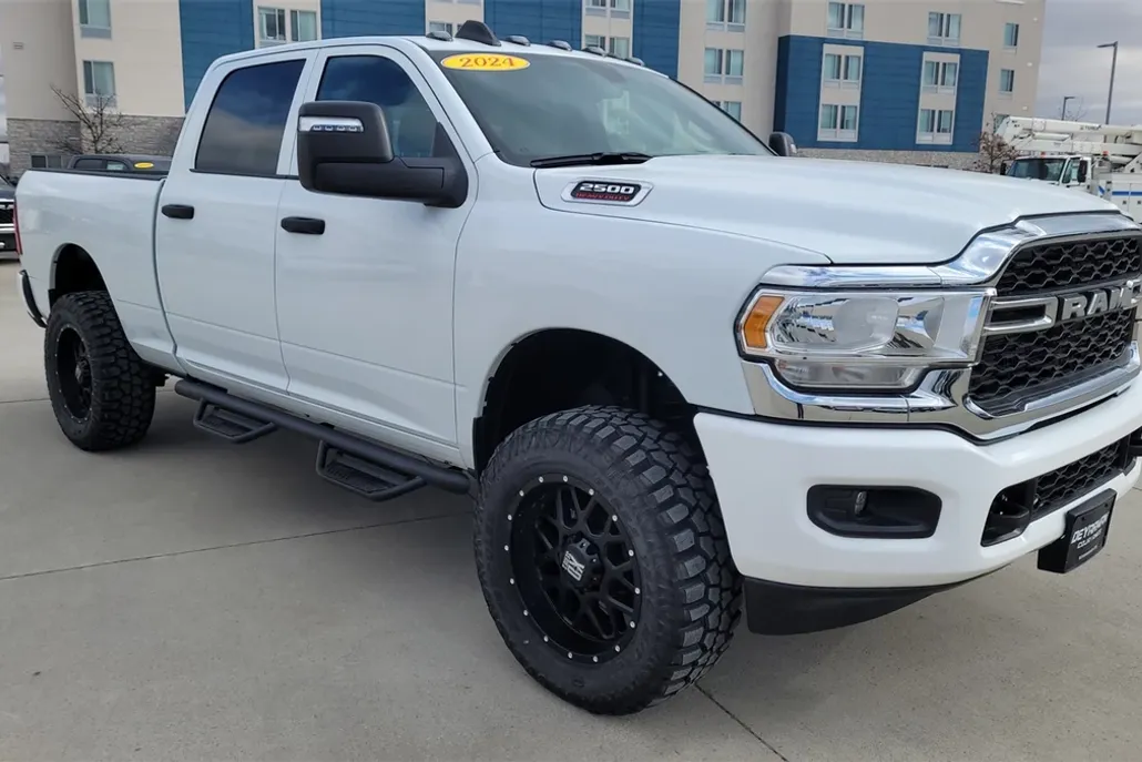 2024 Ram 2500 Tradesman photo 1